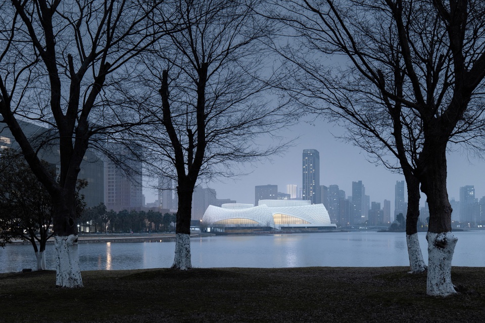 golden sands lake grand theater by cctn design