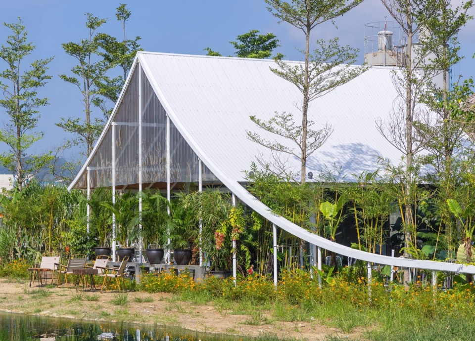 ka coffee by nguyen khac phuoc architects
