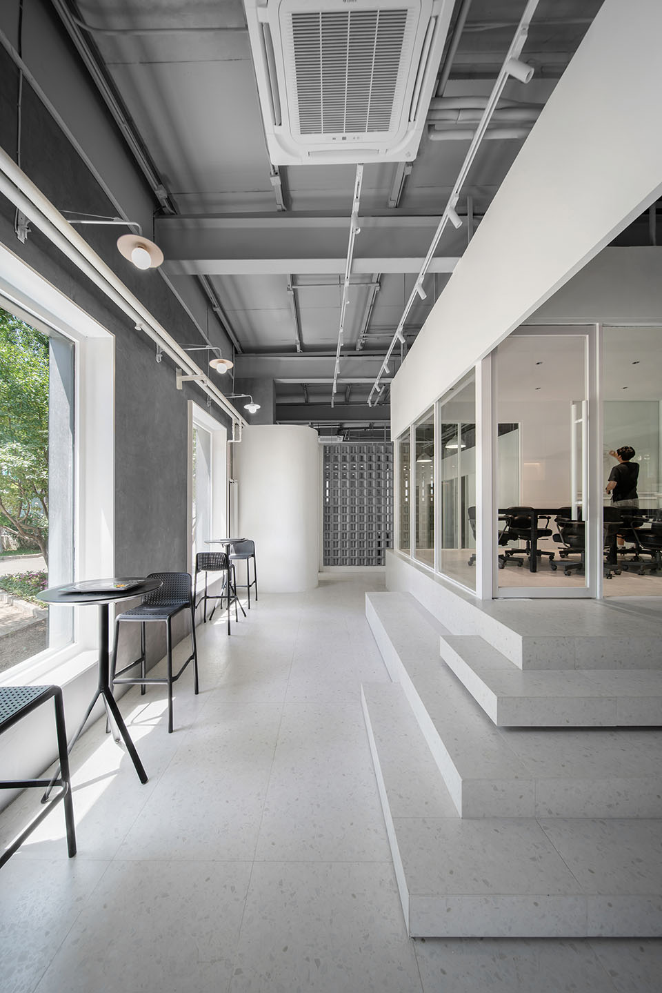 WMY Workplace Interior Design by Within Beyond Studio - 谷德设计网