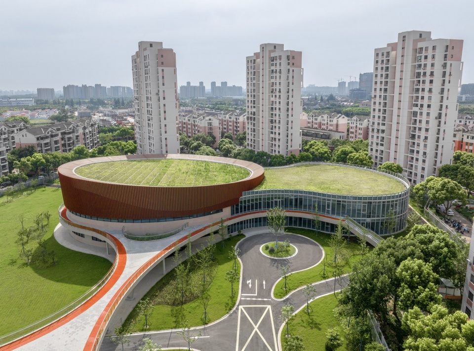 Shanghai Sanlin Yide Community Culture and Sports Center by SUNYAT ARCHITECTURE