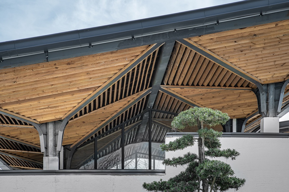 Youran Square in Anqing Zhanghu Park by East China Architectural Design Research Institute