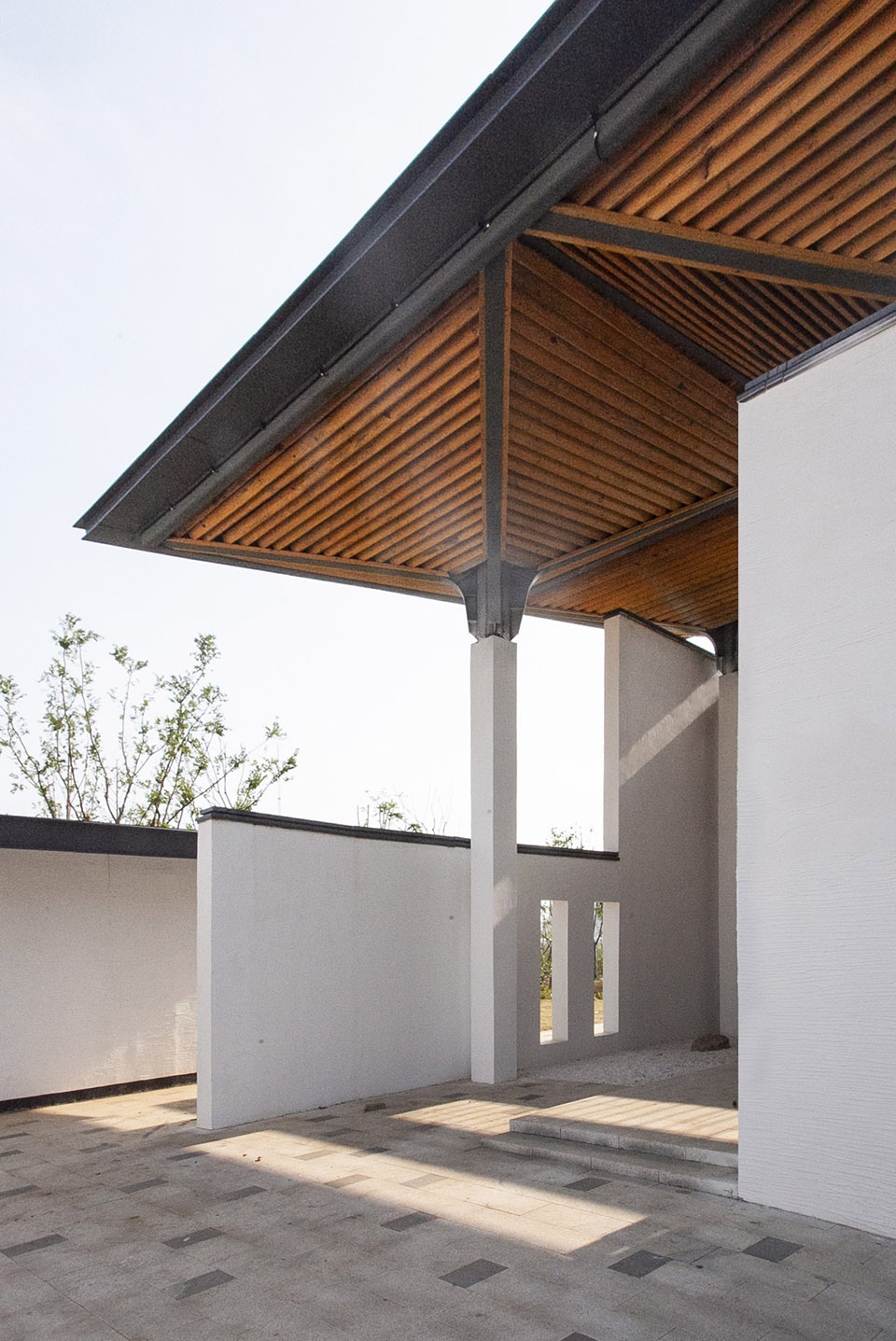 Youran Square in Anqing Zhanghu Park by East China Architectural Design Research Institute