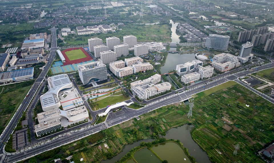 Zhejiang Sci Tech University School of Fashion Library Building by Chinacuc