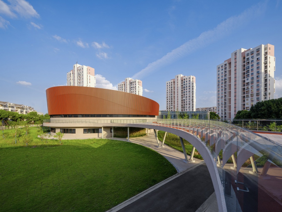 Shanghai Sanlin Yide Community Culture and Sports Center by SUNYAT ARCHITECTURE
