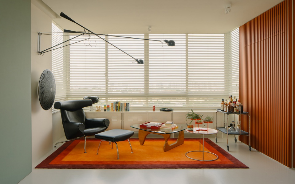Renovation of a Singaporean brutalist apartment by SPARK