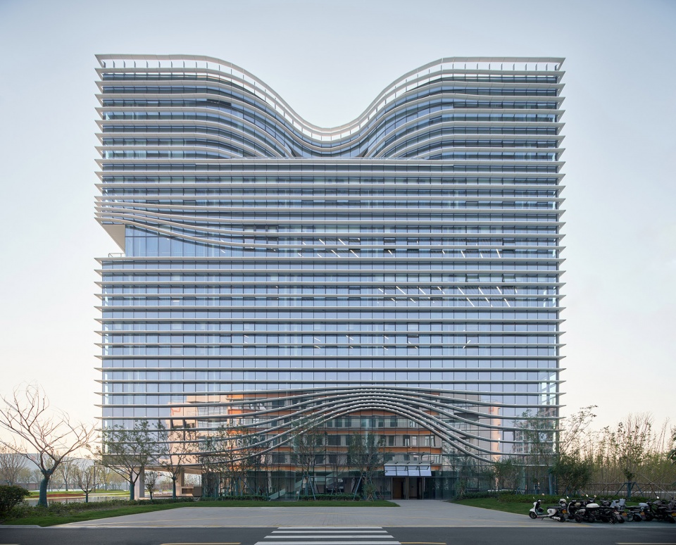 Zhejiang Sci Tech University School of Fashion Library Building by Chinacuc