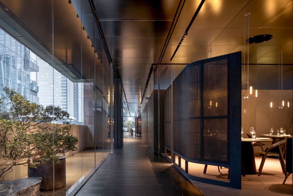 放盐 晶采轩深圳黑金店 东仓建设