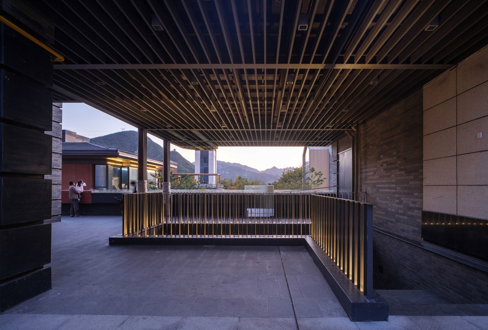 Commercial block reconstruction in Beijing by Atelier Shanghai Dachuan Architects