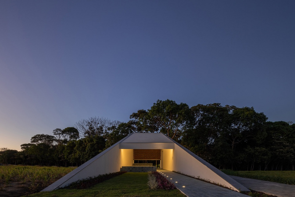 aldeia temple by nebr arquitetura