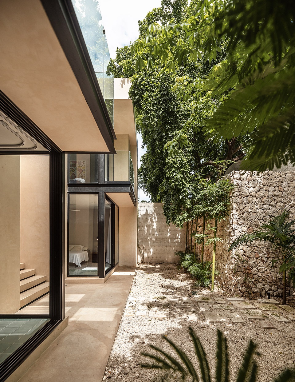 Casa Paakal by Workshop Diseno y Construccion