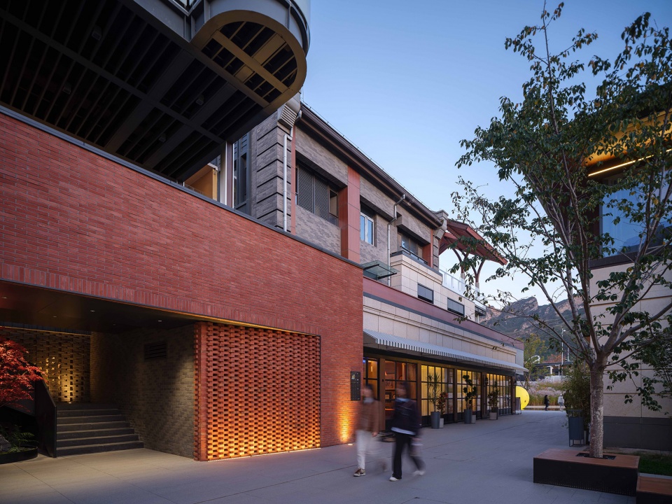 Commercial block reconstruction in Beijing by Atelier Shanghai Dachuan Architects