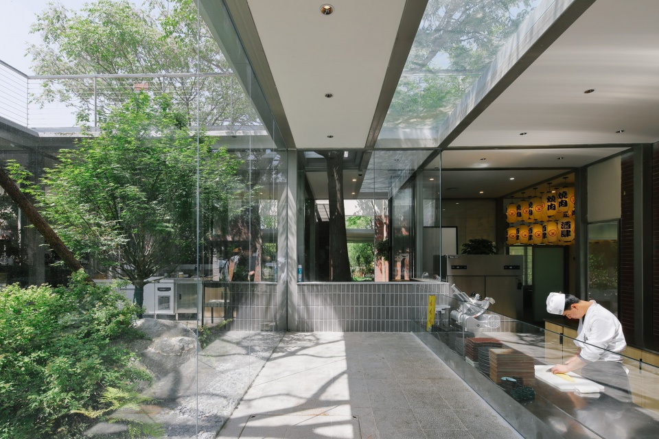 renovation and renewal of public service facilities in xi an urban sports park by wall architects