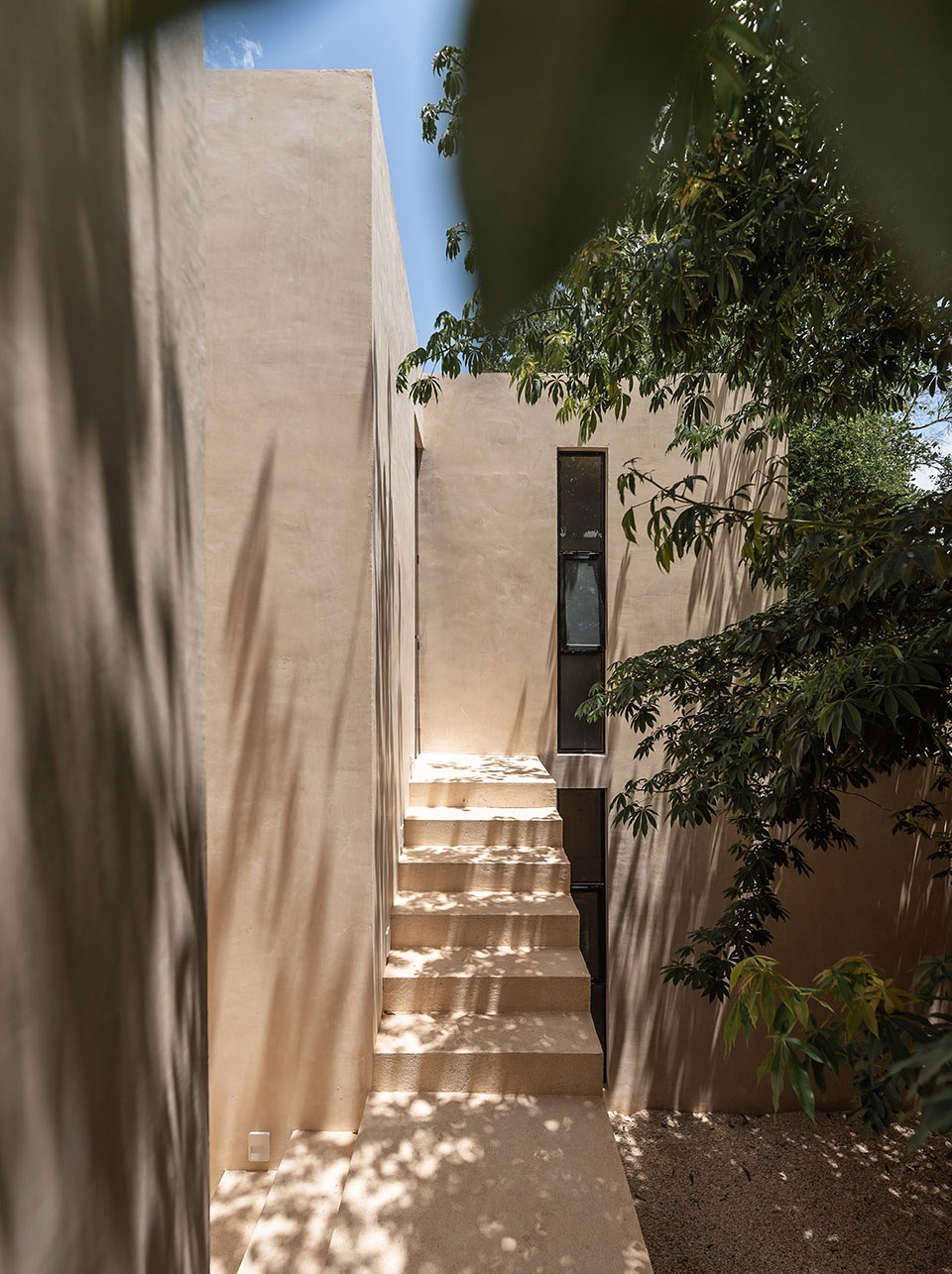 Casa Paakal by Workshop Diseno y Construccion uqj