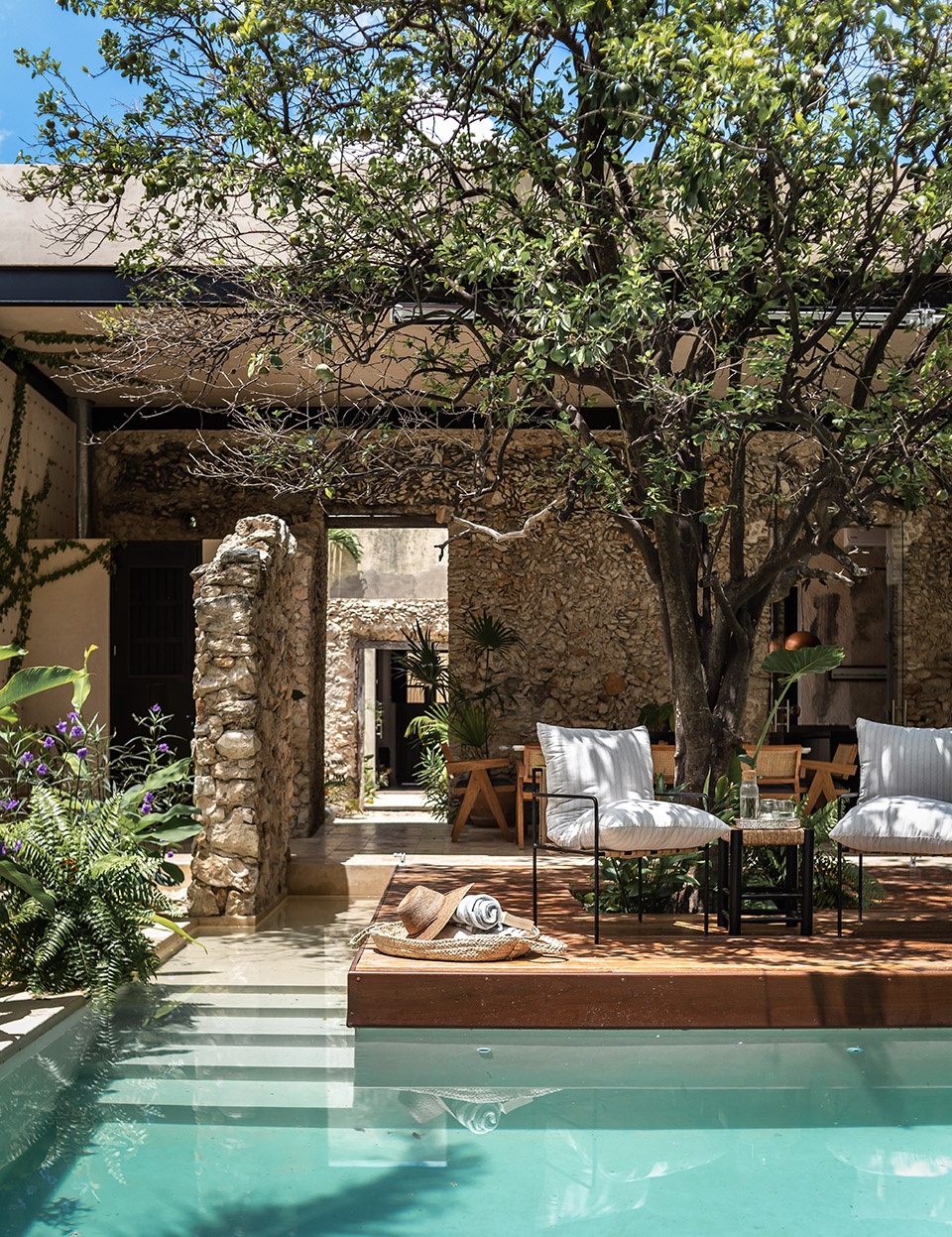 Casa Paakal by Workshop Diseno y Construccion