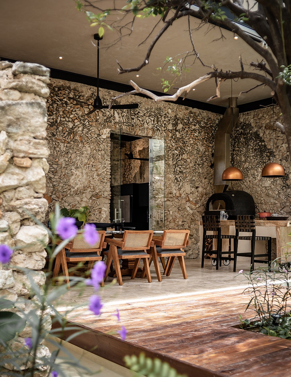 Casa Paakal by Workshop Diseno y Construccion