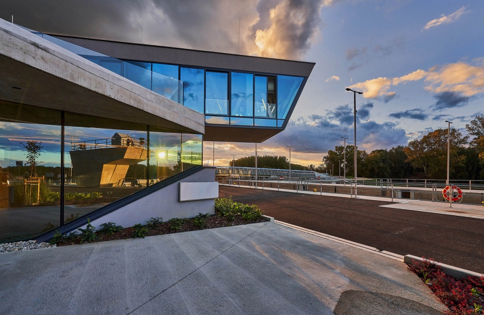 The Mosoni Danube Flood gate Control Building by TeRHaLoZAT