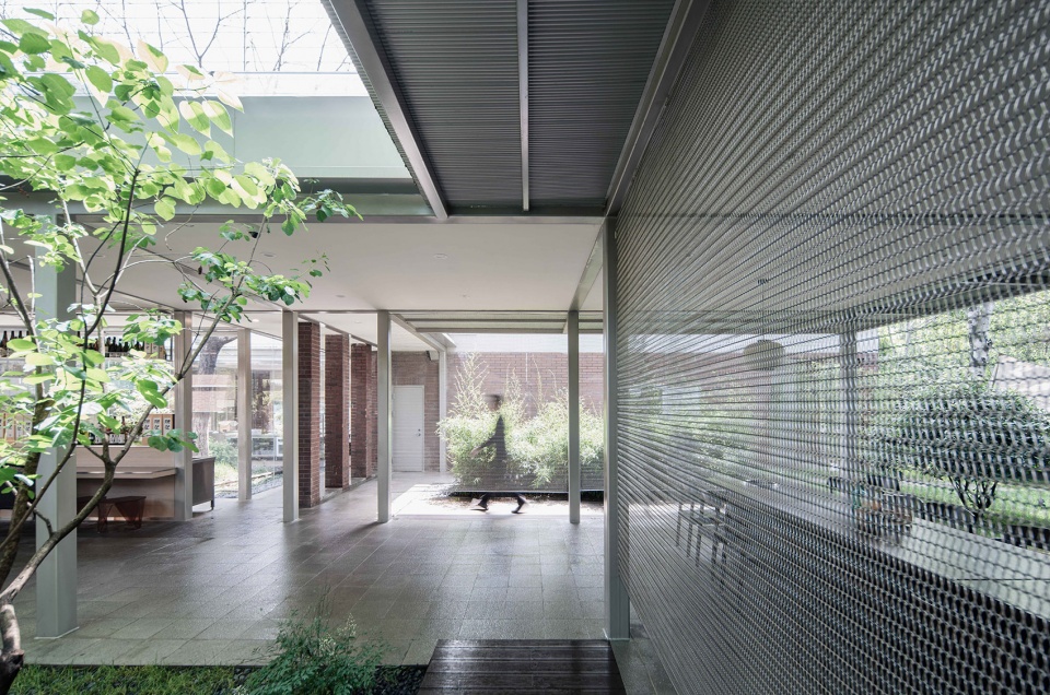 renovation and renewal of public service facilities in xi an urban sports park by wall architects