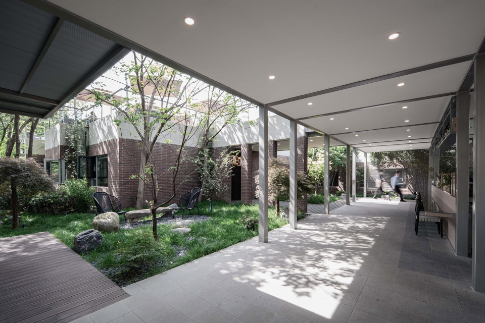 renovation and renewal of public service facilities in xi an urban sports park by wall architects