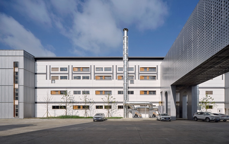 Renovation of Suzhou Xinda Industrial Park by Oumoumou Studio School of Design SJTU