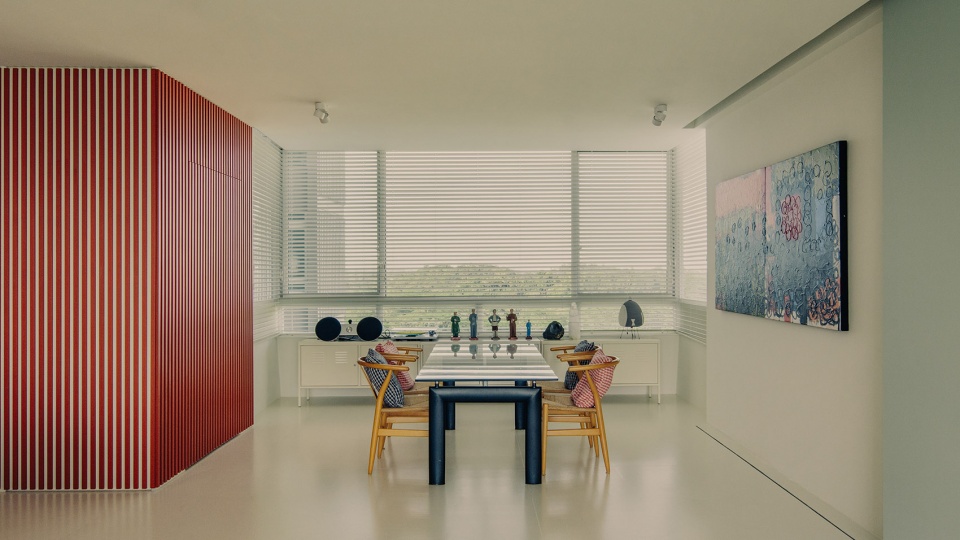 Renovation of a Singaporean brutalist apartment by SPARK