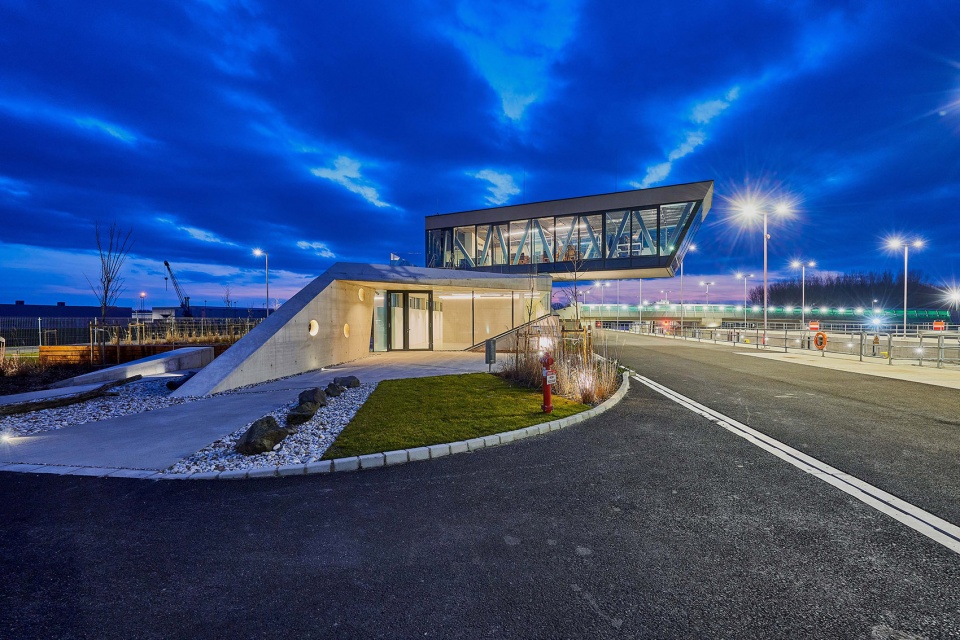 The Mosoni Danube Flood gate Control Building by TeRHaLoZAT