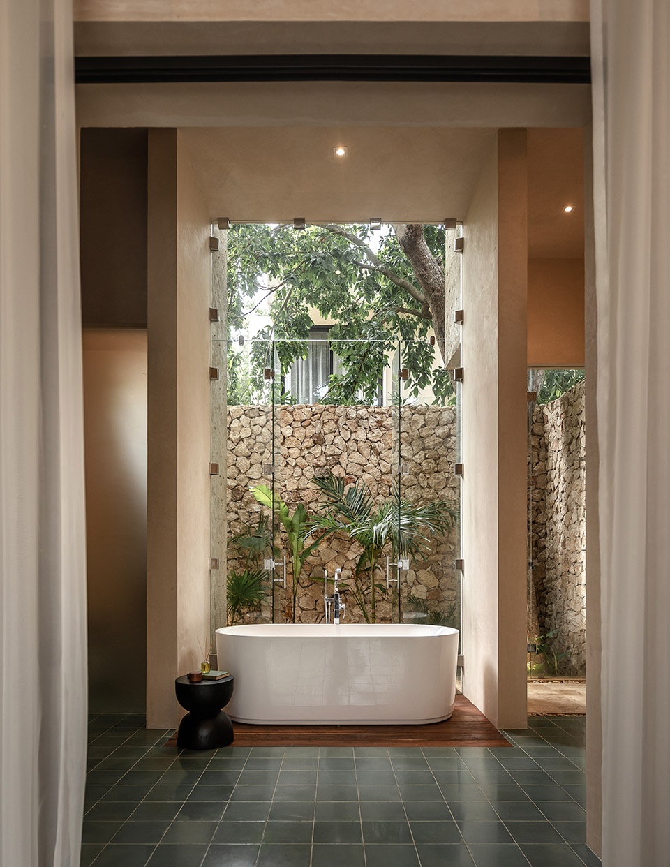 Casa Paakal by Workshop Diseno y Construccion