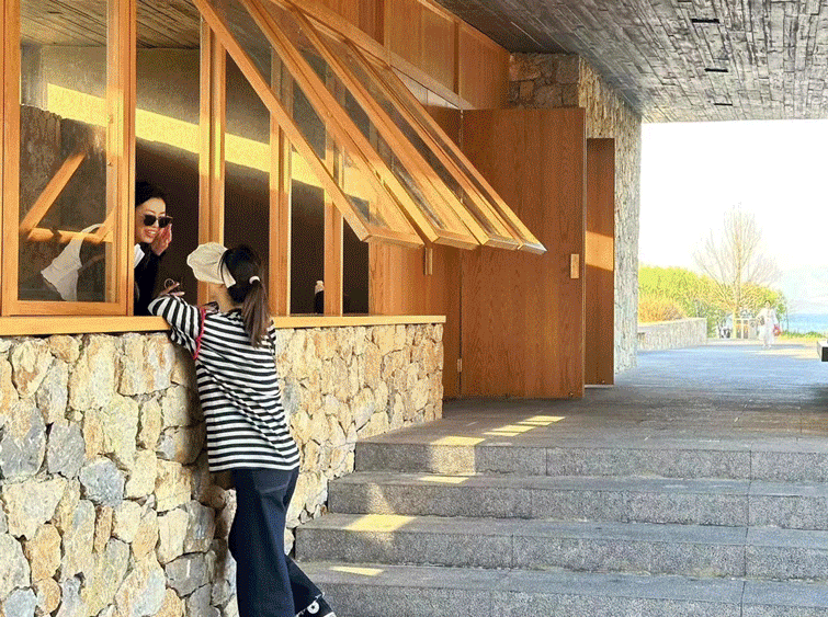 Dali Erhai Lake Ecological Rest Station China by Meng Fanhao line studio