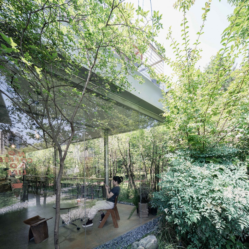 renovation and renewal of public service facilities in xi an urban sports park by wall architects