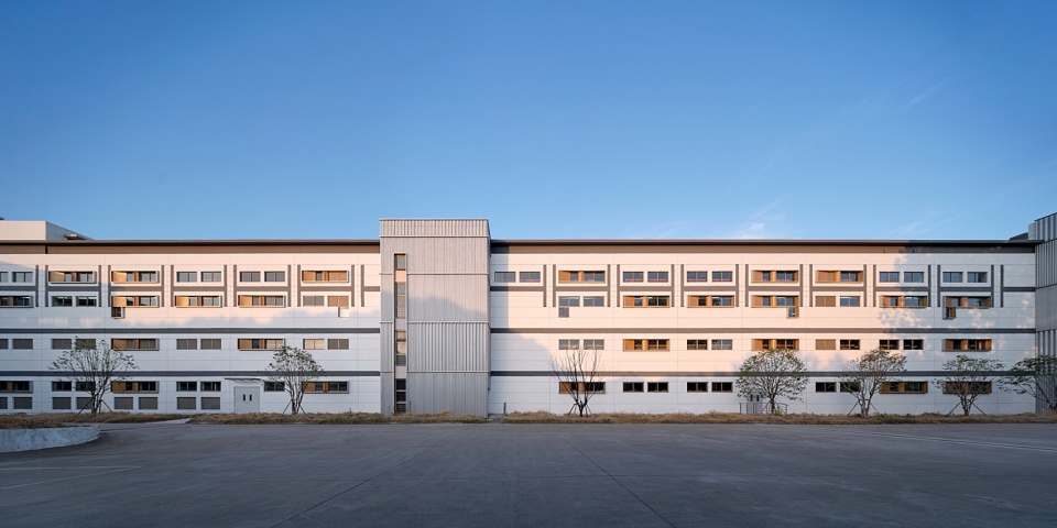 Renovation of Suzhou Xinda Industrial Park by Oumoumou Studio School of Design SJTU