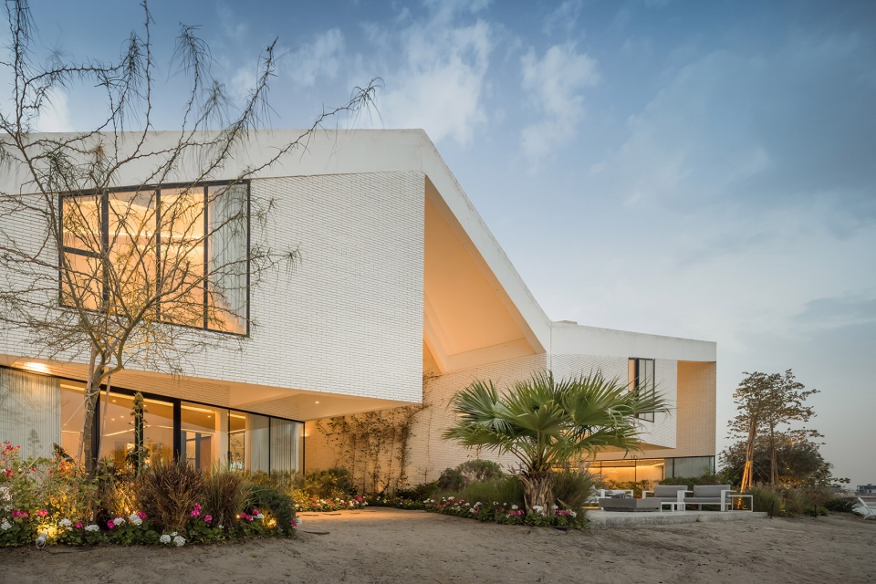 Tent House by TAEP AAP