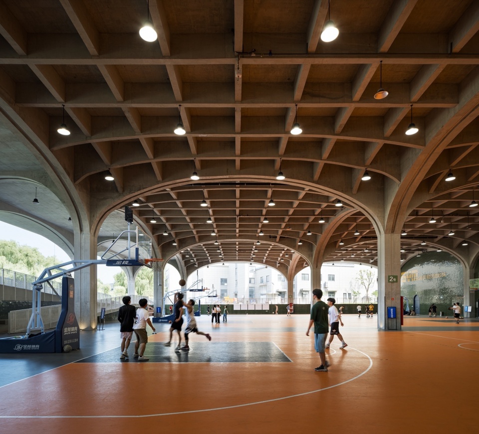 校园公共生活 indoor sports field of shaoxing university by uad