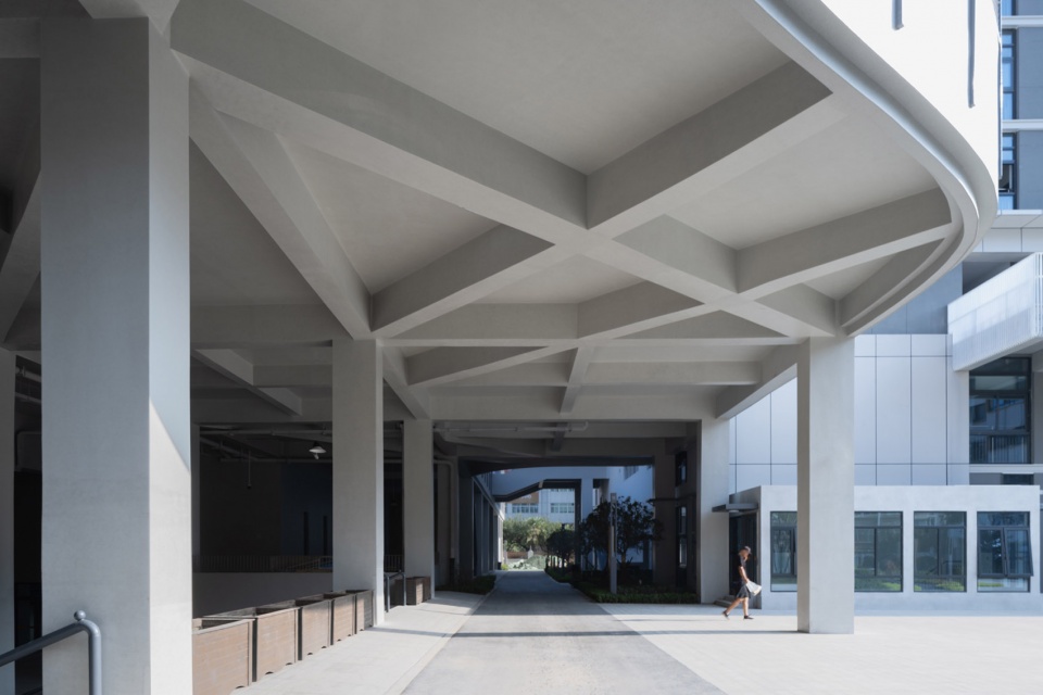 xian gaoxin no 1 high school expansion and social shared car park construction project
