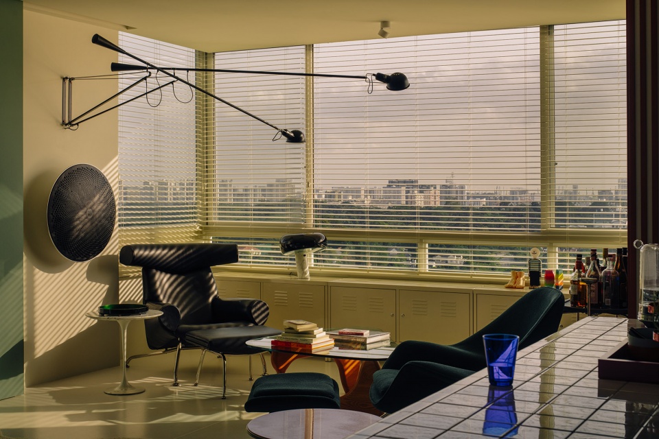 Renovation of a Singaporean brutalist apartment by SPARK
