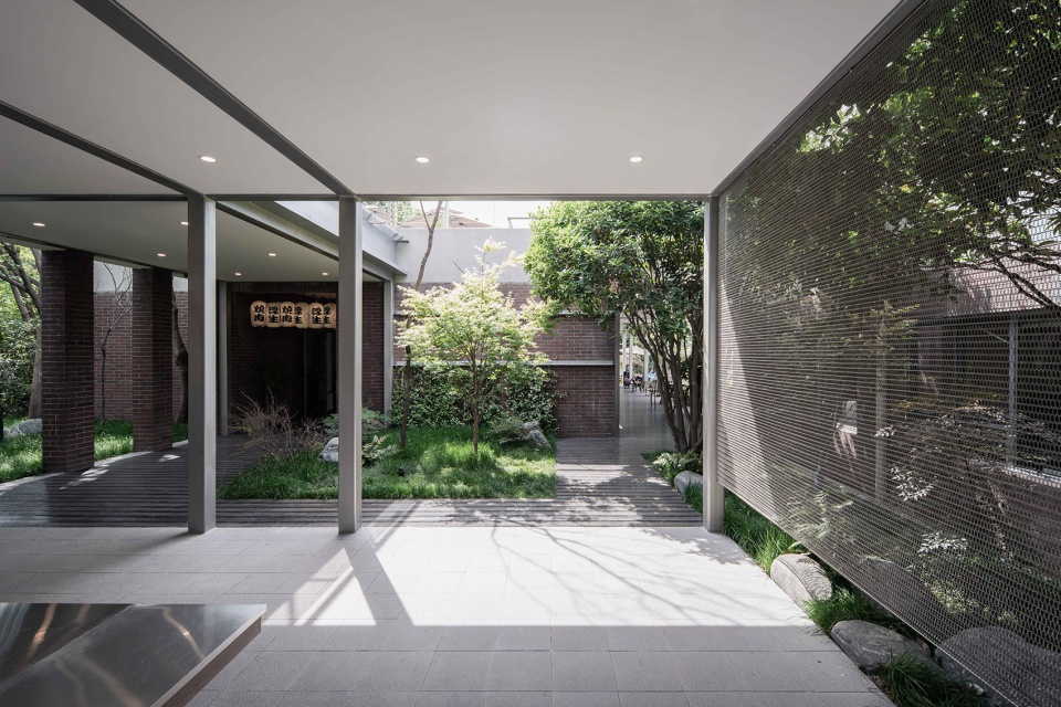 renovation and renewal of public service facilities in xi an urban sports park by wall architects