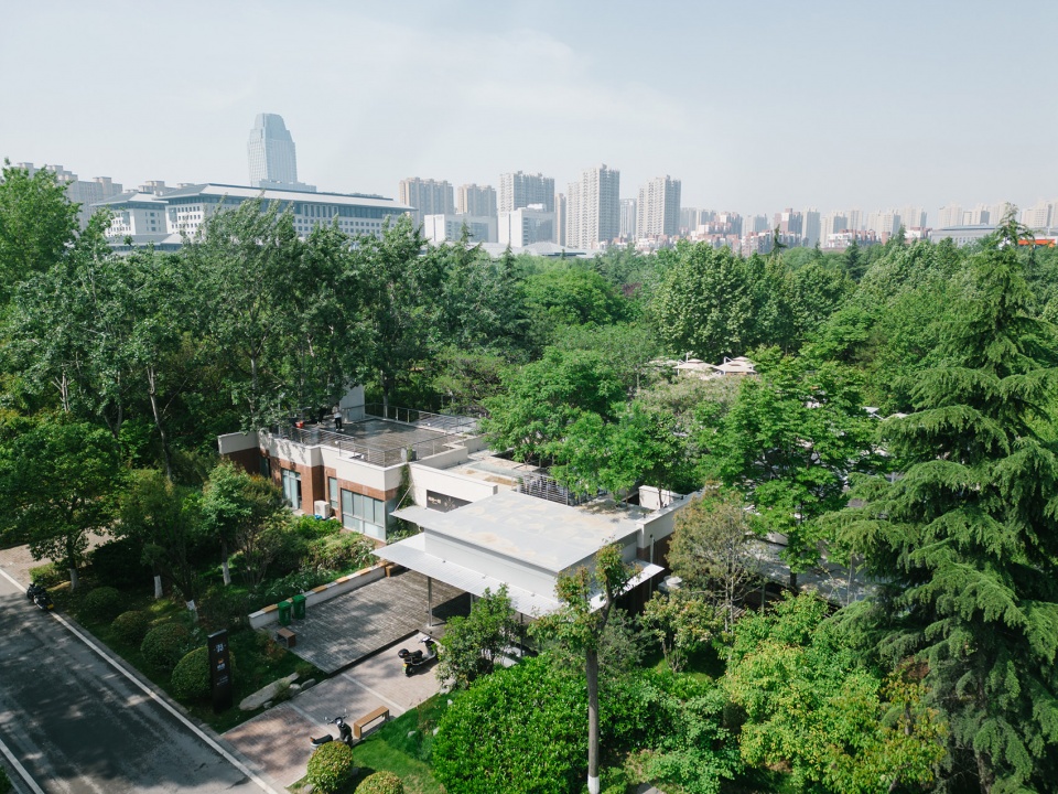 renovation and renewal of public service facilities in xi an urban sports park by wall architects