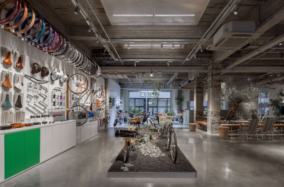 10 by 黑水 yongjiu nineteen forty first physical store by gtd