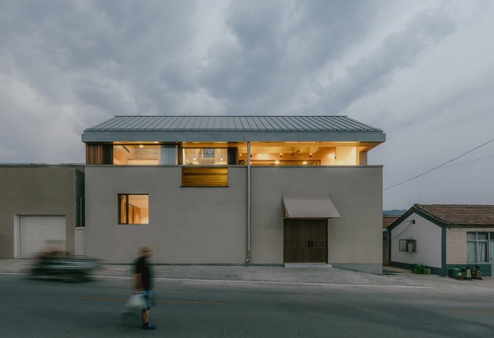 house on the slope by chaoffice