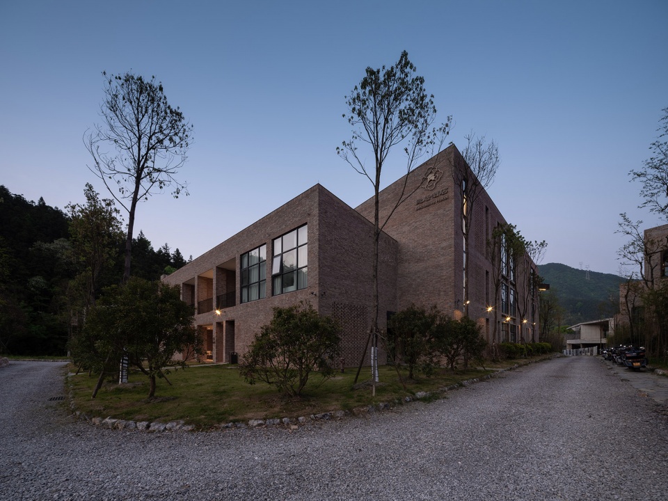 sanbaopeng art colony by dl atelier