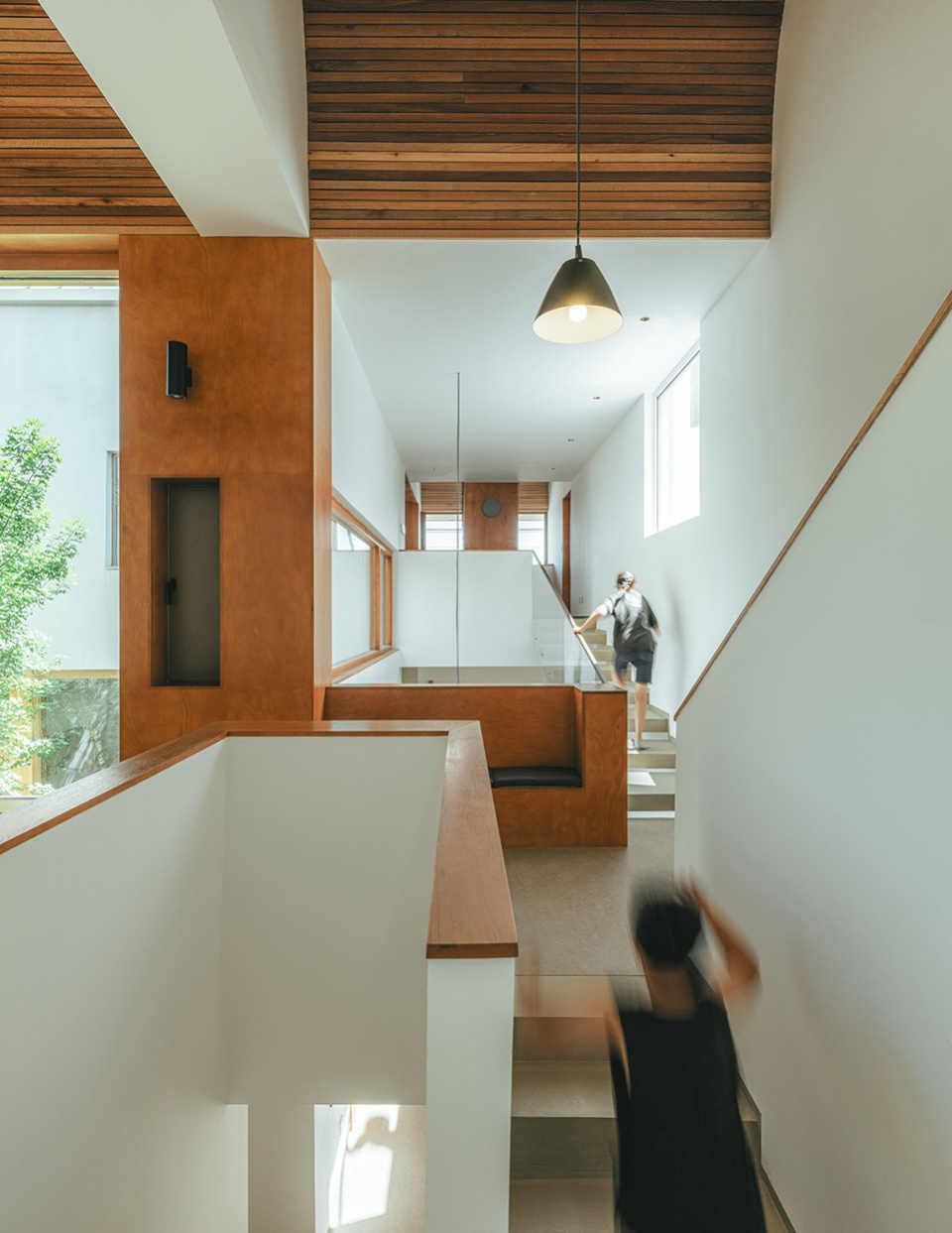 house on the slope by chaoffice