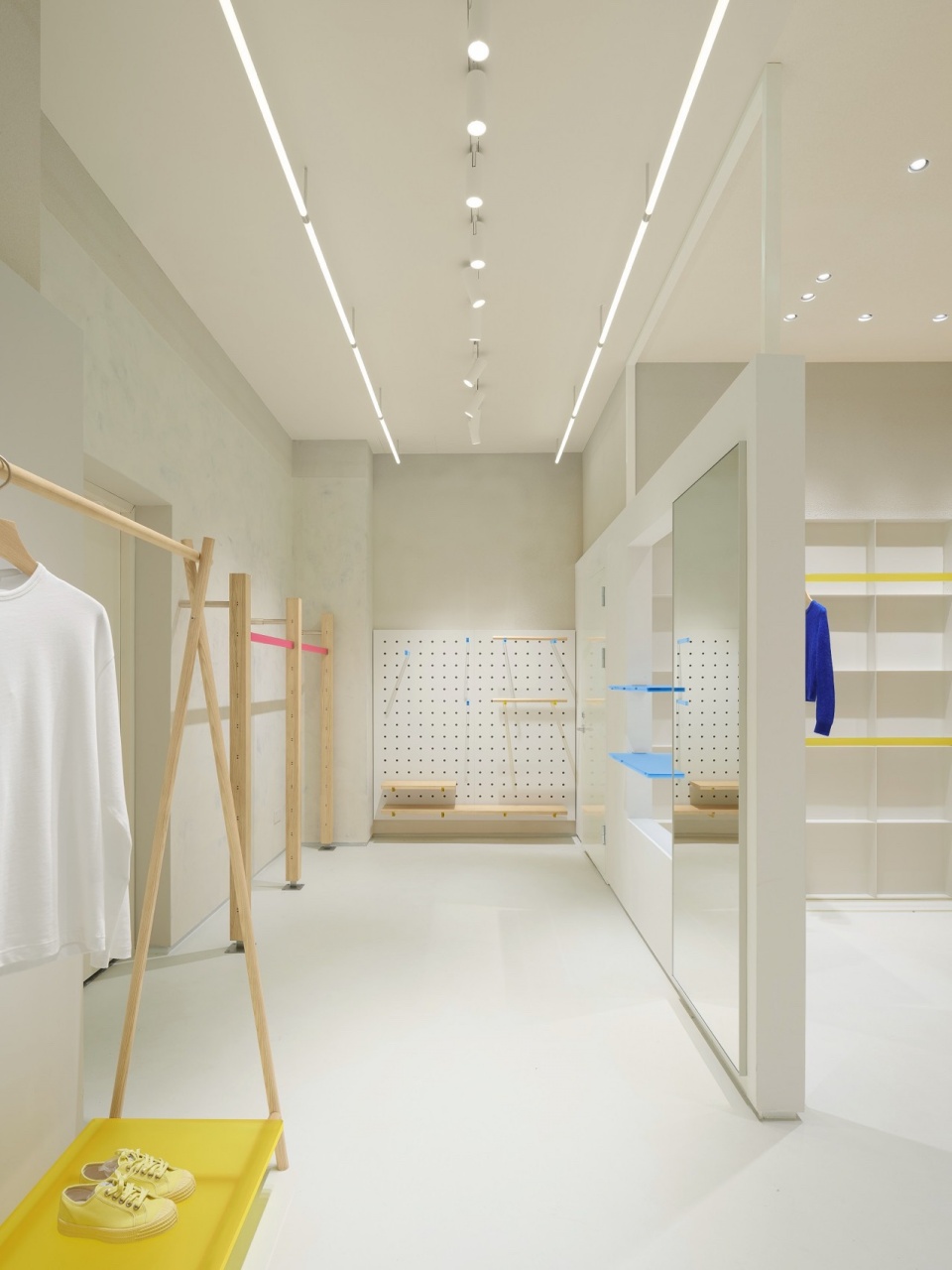 .空间层次感 ©刘星昊 言隅 zuczug flat taikoo li store by flip studio