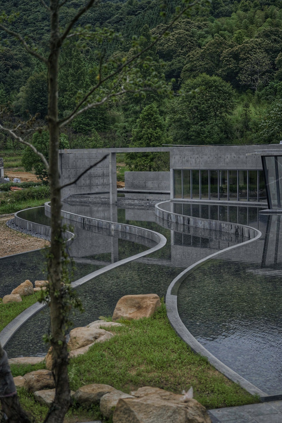 ten yards hotel by city town architects