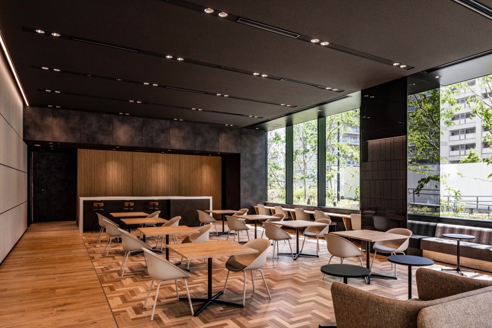 ★72 Koji Horiuchi jr meguro marc building by nikken sekkei ltd