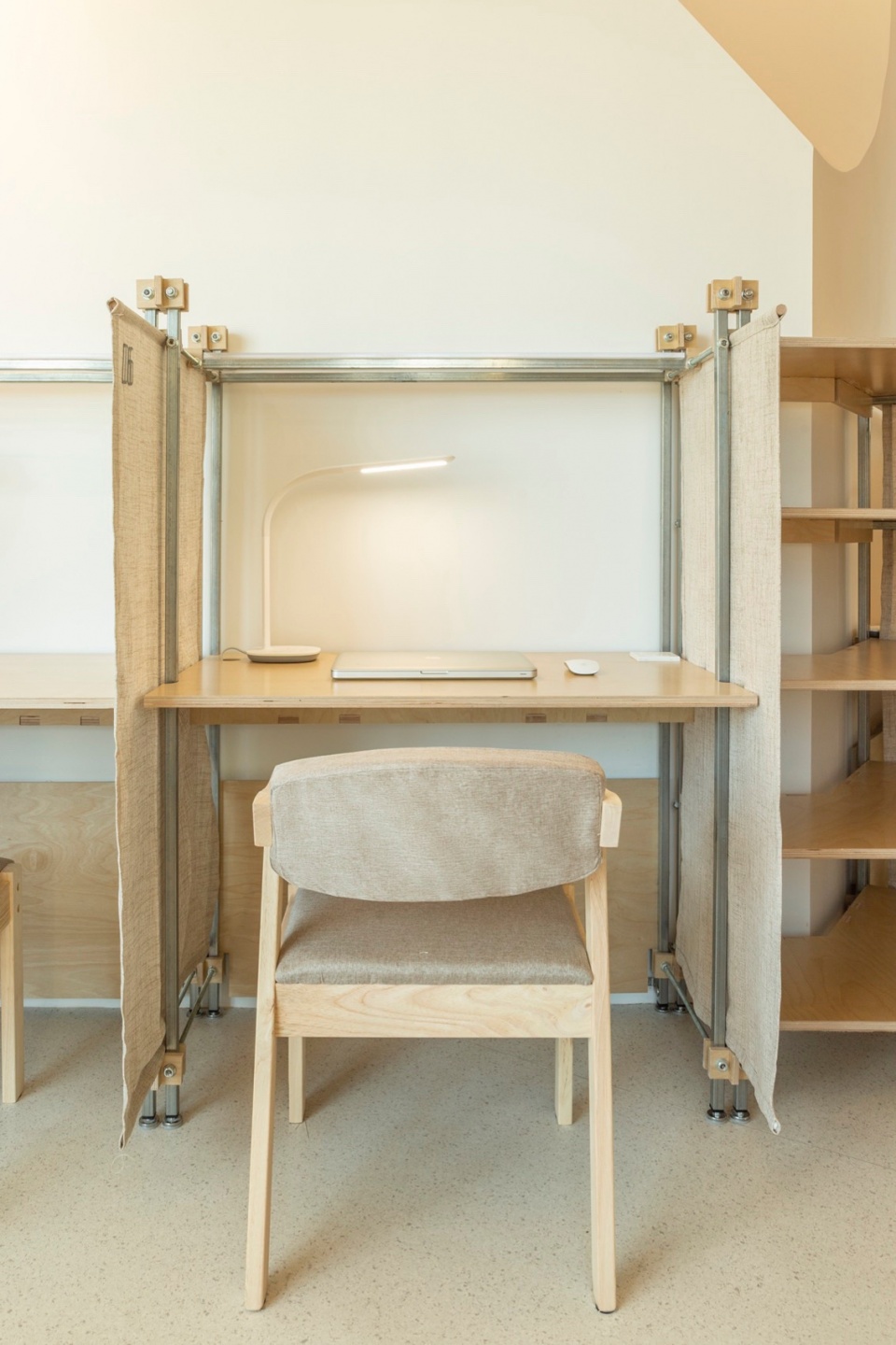 单元自习座 Individual Study Seat skyline study studio