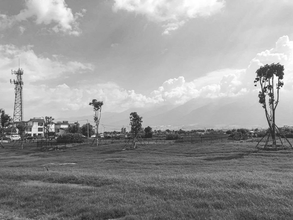 场地原貌 Original view of the site©三文建筑 service station of the ecological corridor around erhai lake
