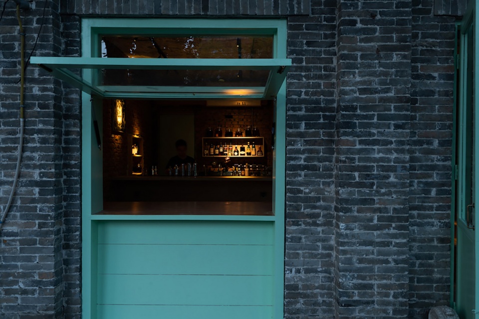 fanglang hutong community bar renovation by masaya kawashima daiki yasai