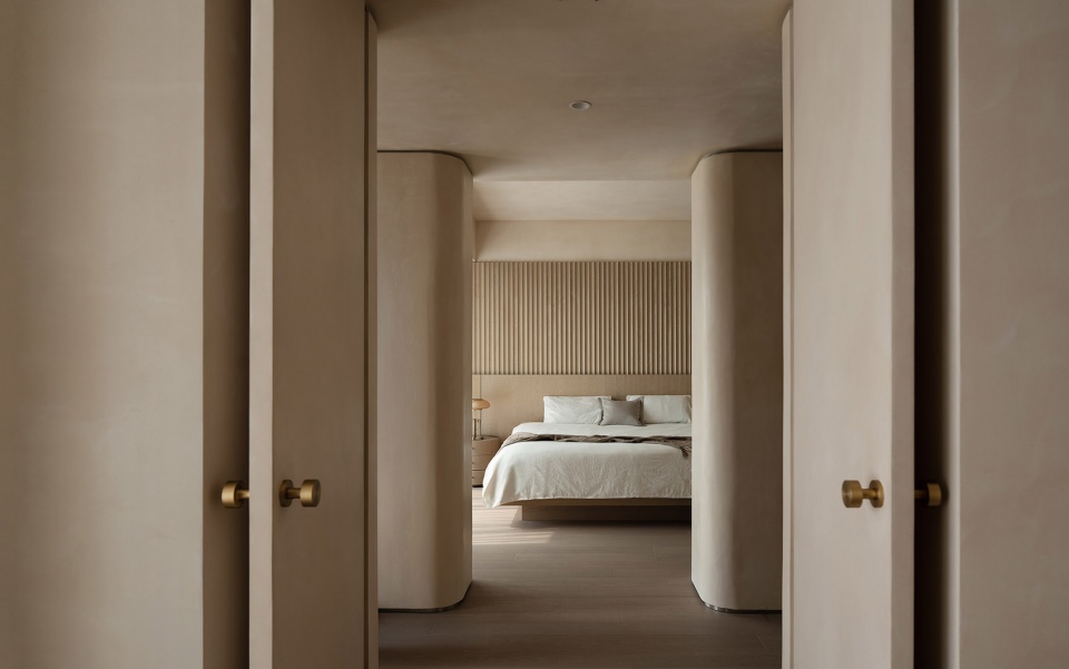 interior design of a duplex apartment on the bund by found architects