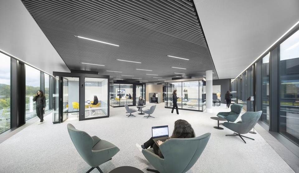 continental corporate headquarters by ippolito fleitz group