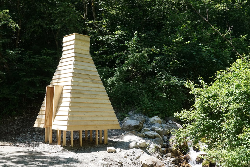 Periscope Hut by ELSE lg9