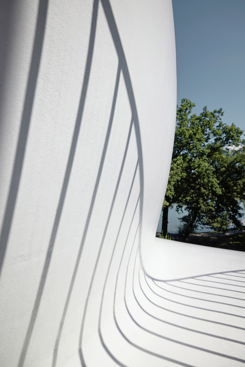amoprh living sculpture by lechner lechner architects
