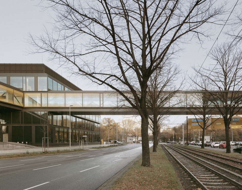 continental headquarters by henn